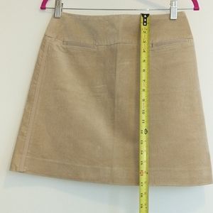 Tahari mini beige corduroy skirt lining inside